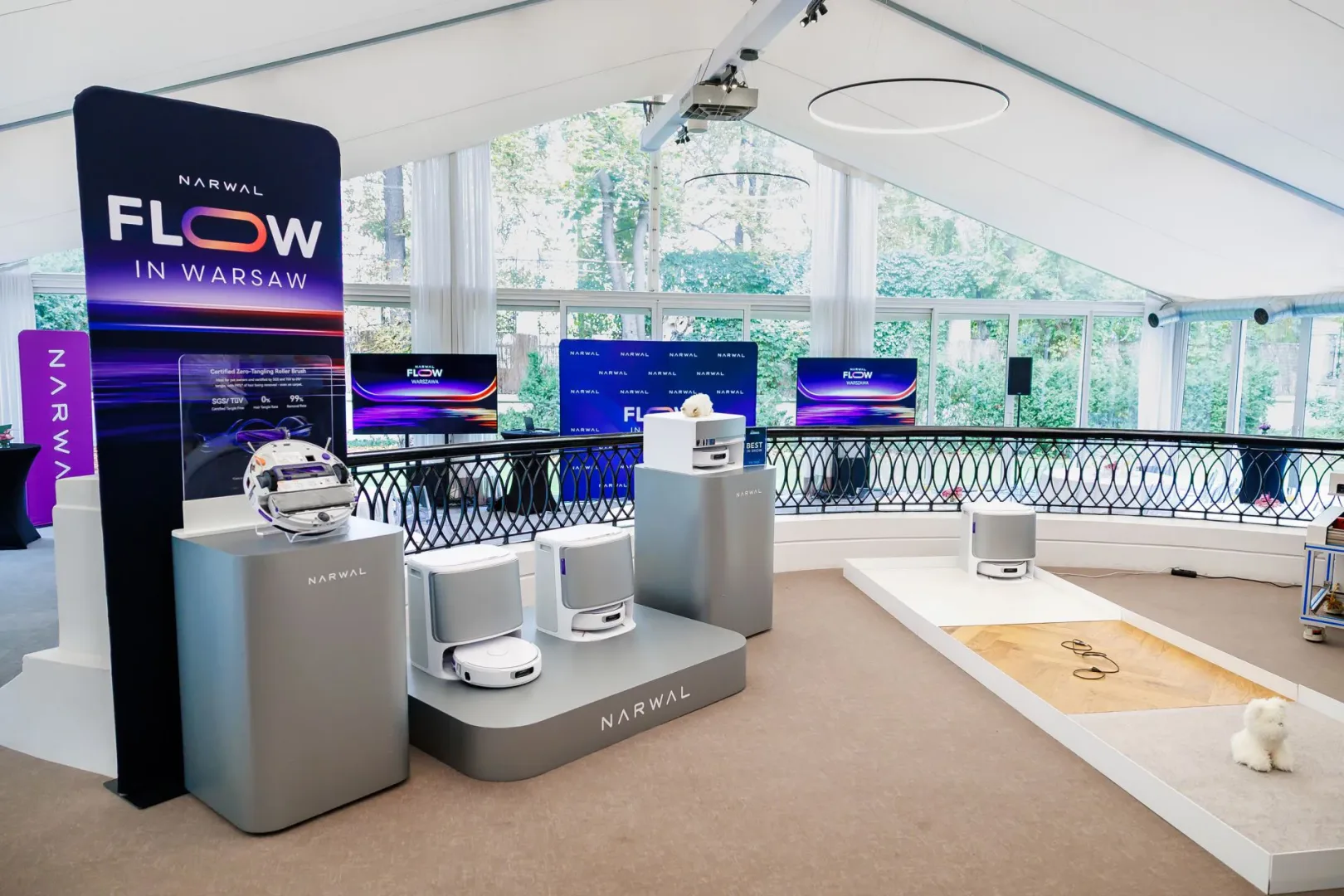 Narwal FLOW w Polsce. Widzieliśmy go! Teraz 2000 zł taniej! Polska premiera robota sprzątającego z funkcją mopowania - Narwal FLOW.