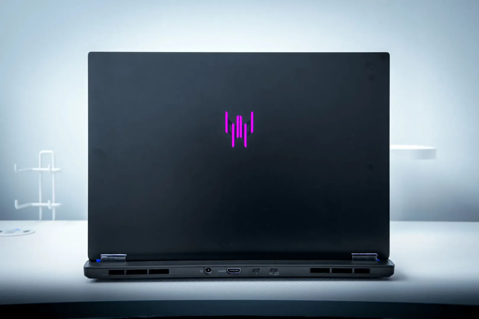 Predator Helios Neo 16S AI - wydajny notebook z NVIDIA GeForce RTX 50. Fot.: Ernest Dragan MenWorld.pl.