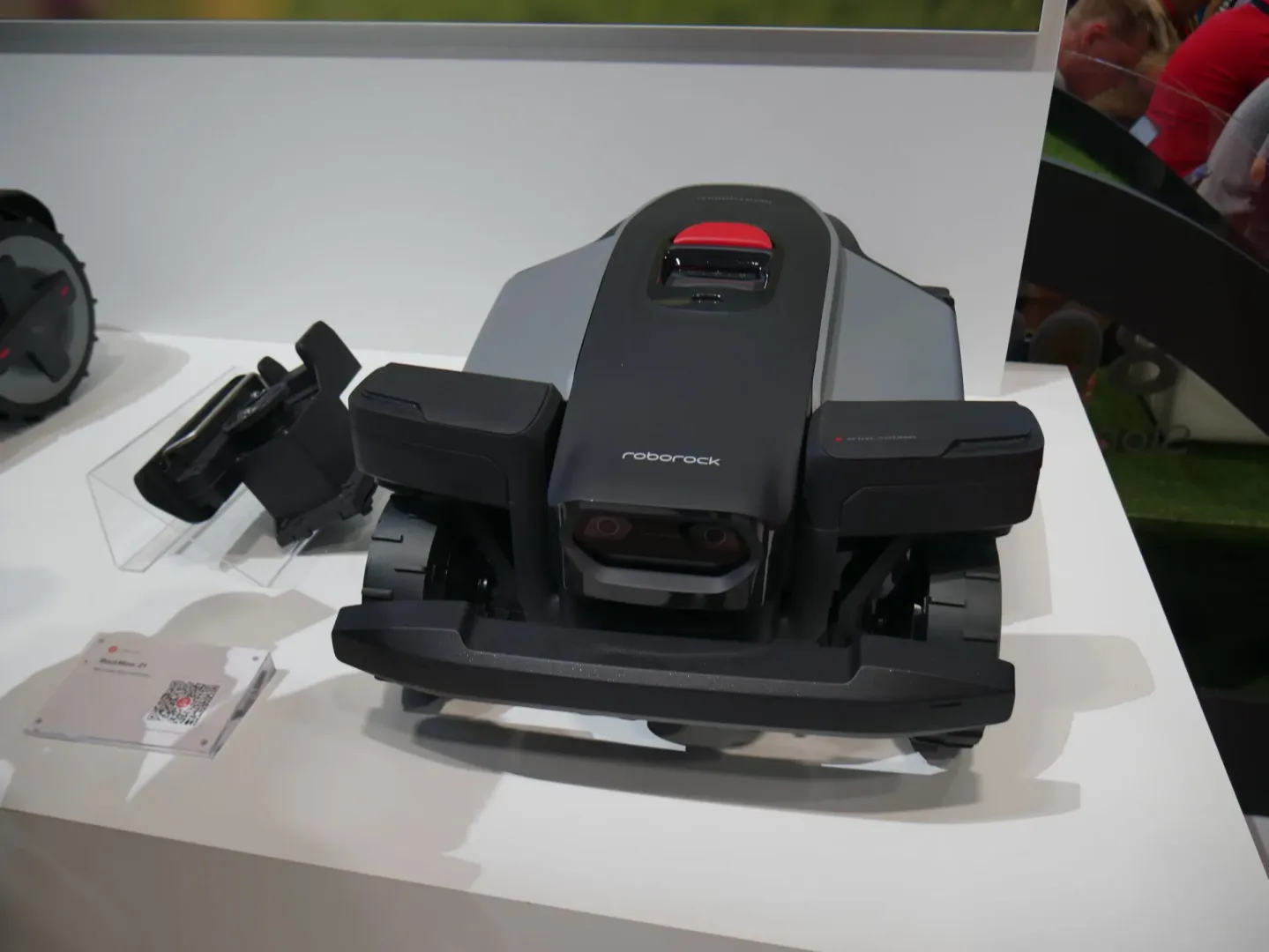 Roborock na IFA Berlin 2025. Pralka i roboty koszące. Serio! Roborock na IFA Berlin 2025.