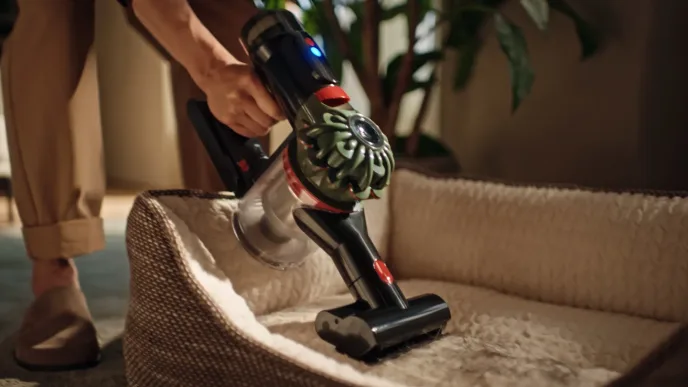 Odkurzacz pionowy Dyson V8 Cyclone.