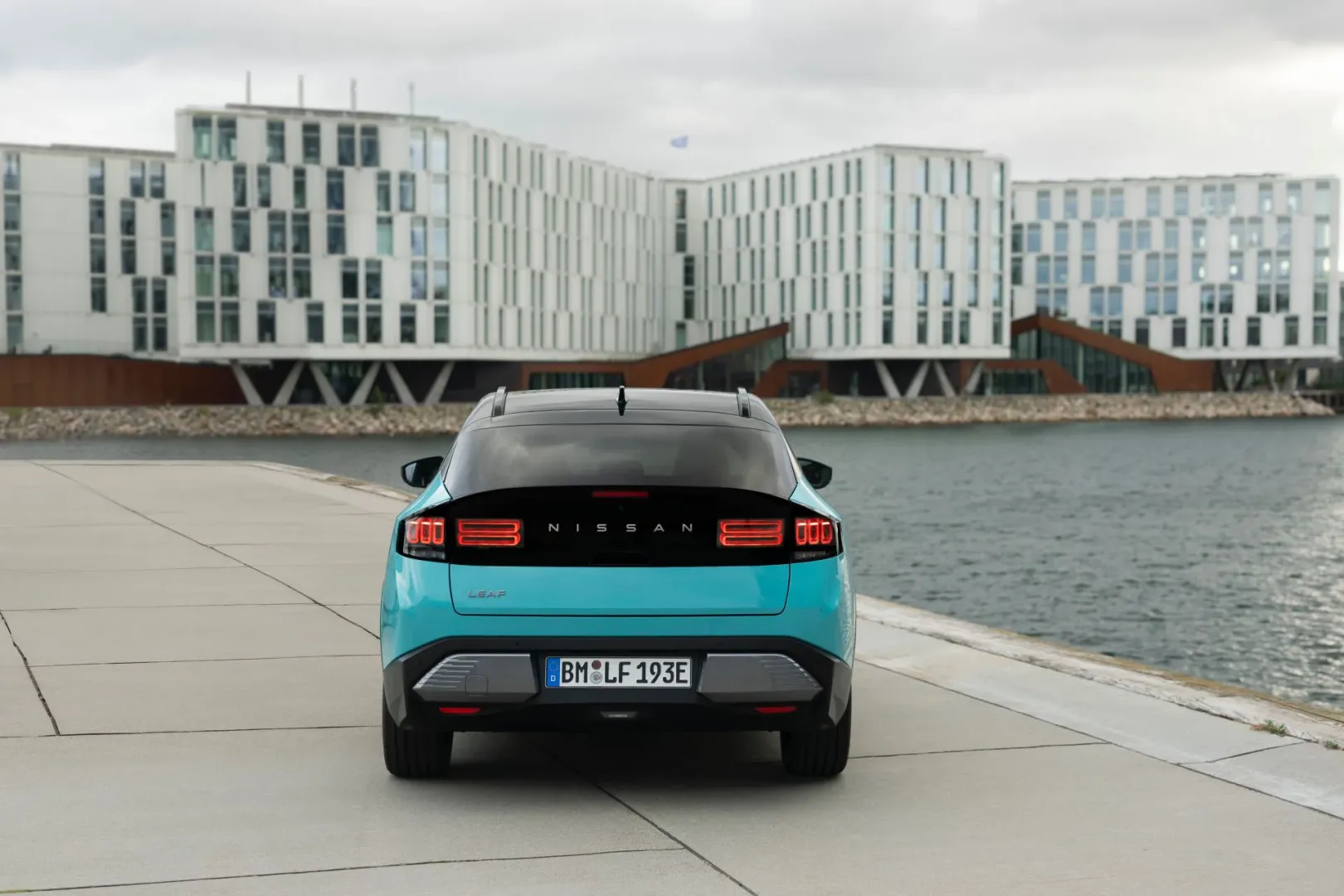 Nowy Nissan LEAF.