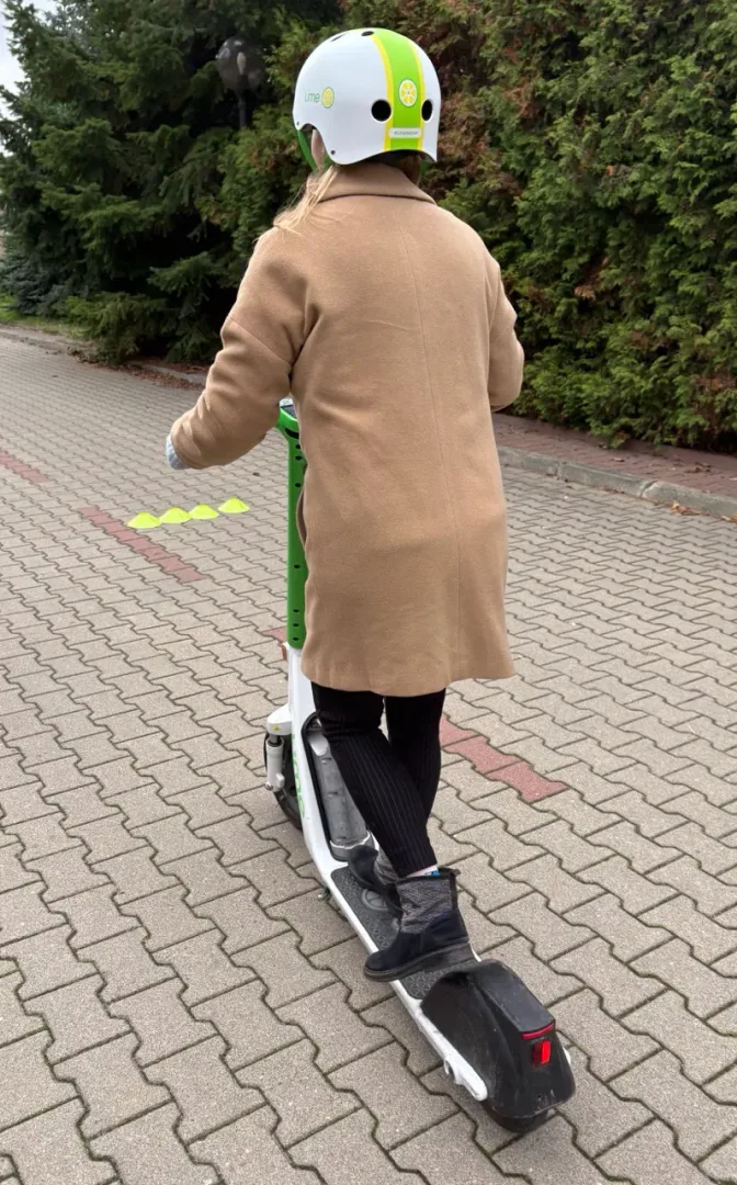 Lime szkoli nauczycieli z bezpiecznej jazdy e-hulajnogami. Bo edukacja zaczyna się od dorosłych Lime szkoli nauczycieli z bezpiecznej jazdy e-hulajnogami. Bo edukacja zaczyna się od dorosłych