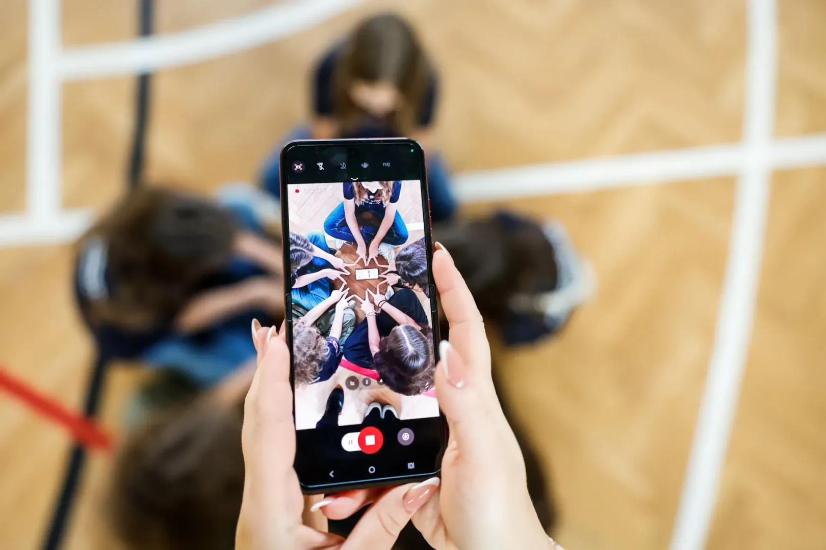 Motorola i Euroleague. Rusza drugi sezon akcji Bouncing for Good Motorola i Euroleague. Drugi sezon Bouncing for Good.