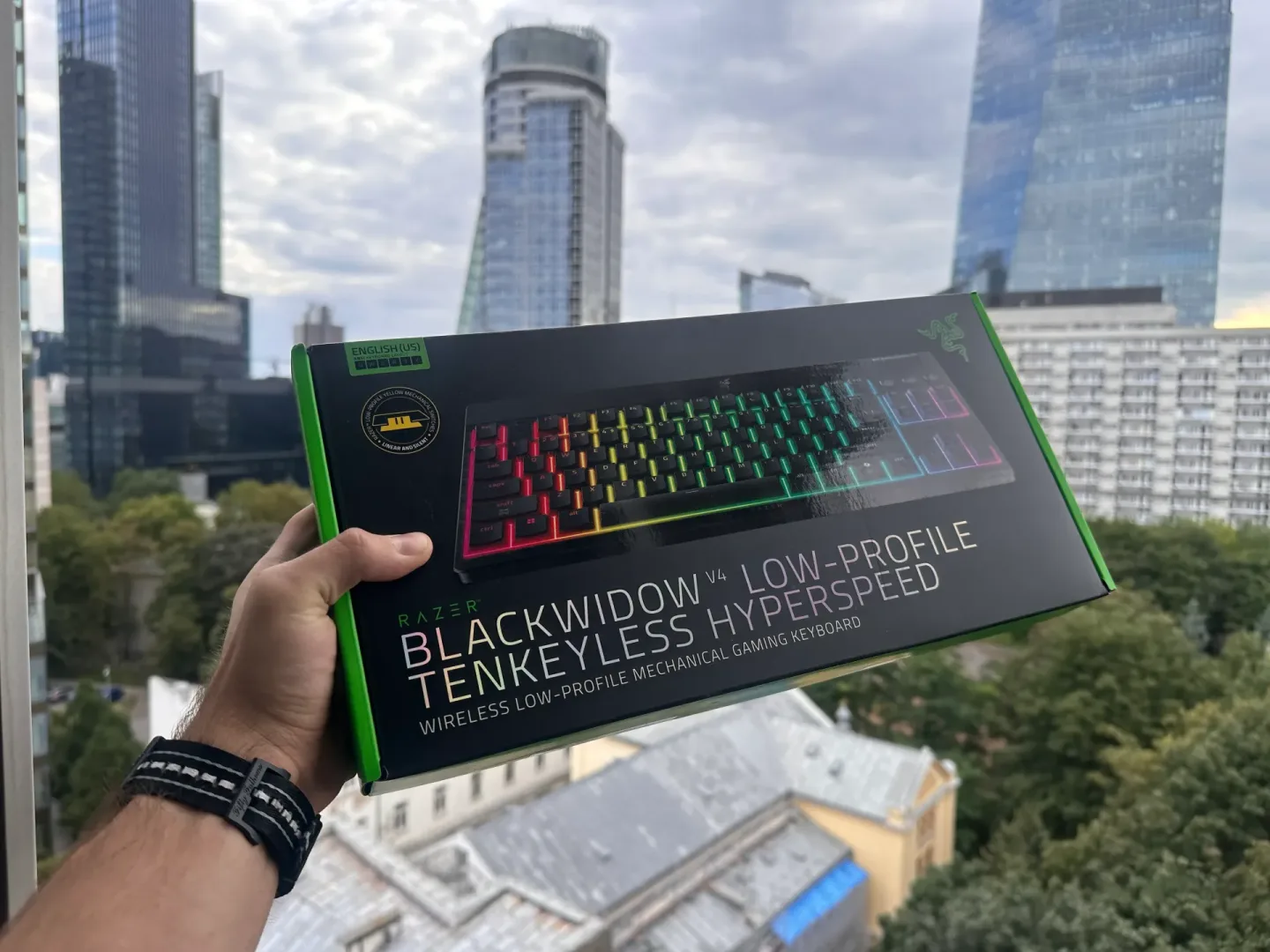 Razer Blackwidow V4 Low-profile Hyperspeed – recenzja klawiatury gamingowej nowej generacji Razer Blackwidow V4 Low-profile Hyperspeed.