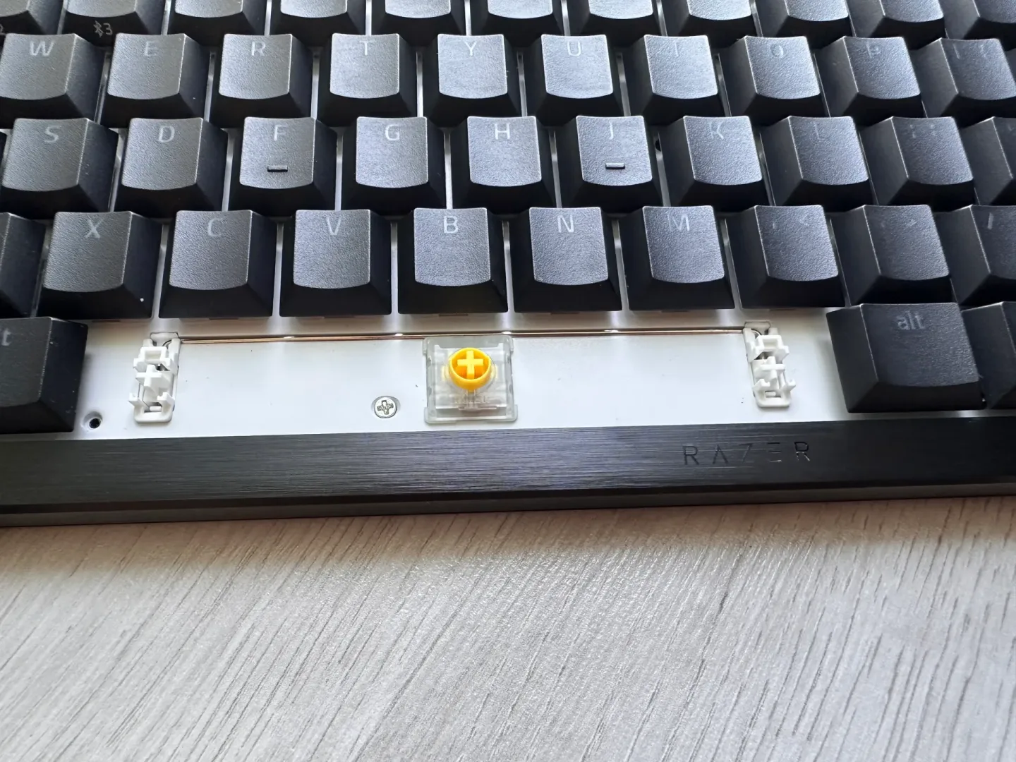 Razer Blackwidow V4 Low-profile Hyperspeed – recenzja klawiatury gamingowej nowej generacji Razer Blackwidow V4 Low-profile Hyperspeed.