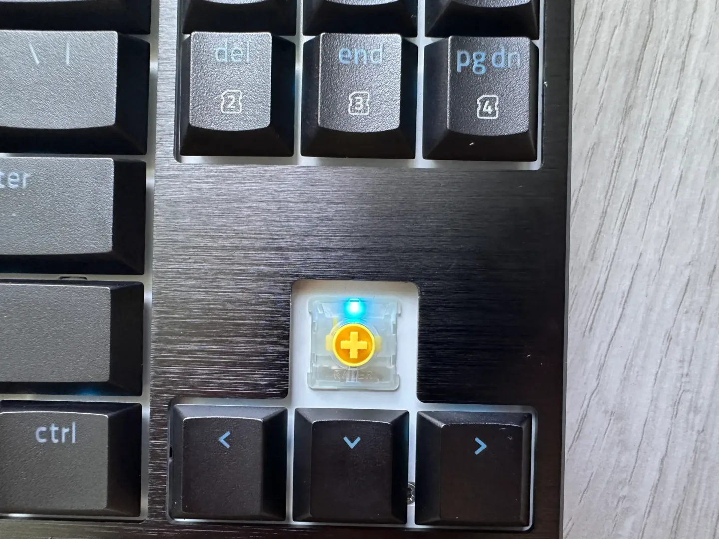 Razer Blackwidow V4 Low-profile Hyperspeed – recenzja klawiatury gamingowej nowej generacji Razer Blackwidow V4 Low-profile Hyperspeed.