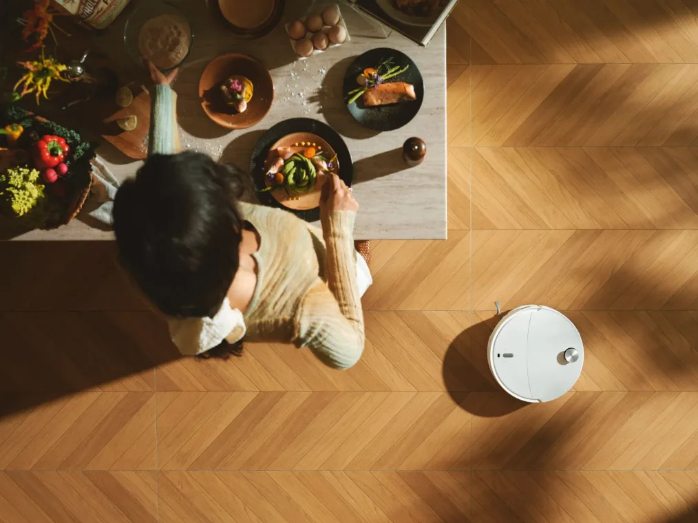 Roborock Qrevo Curv 2 Pro - robot sprzątający z funkcją mopowania.