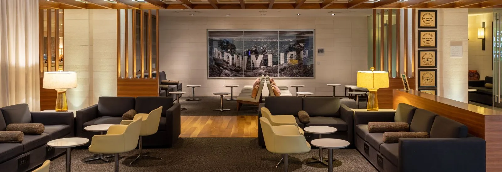 Star Alliance Lounge w Los Angeles.