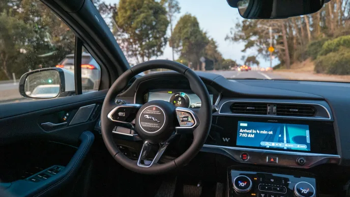 Taxi Waymo bez kierowcy w Europie w 2026 roku.