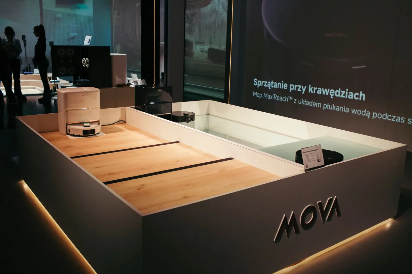 MOVA MOBIUS 60 i armia inteligentnych urządzeń. Widzieliśmy je! MOVA MOBIUS 60 i armia inteligentnych urządzeń - widzieliśmy je podczas wydarzenia organizowanego w Warszawie.