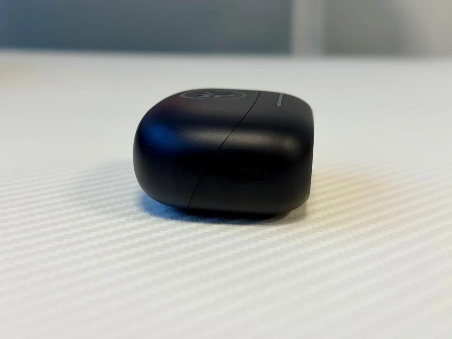 Test JLAB Jbuds Pods ANC. Słuchawki z aktywną redukcją szumów.