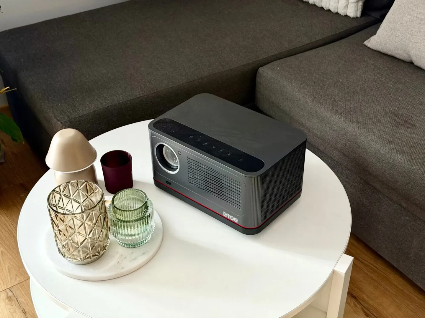 Test ETOE Whale Pro. Projektor Full HD z Androidem.