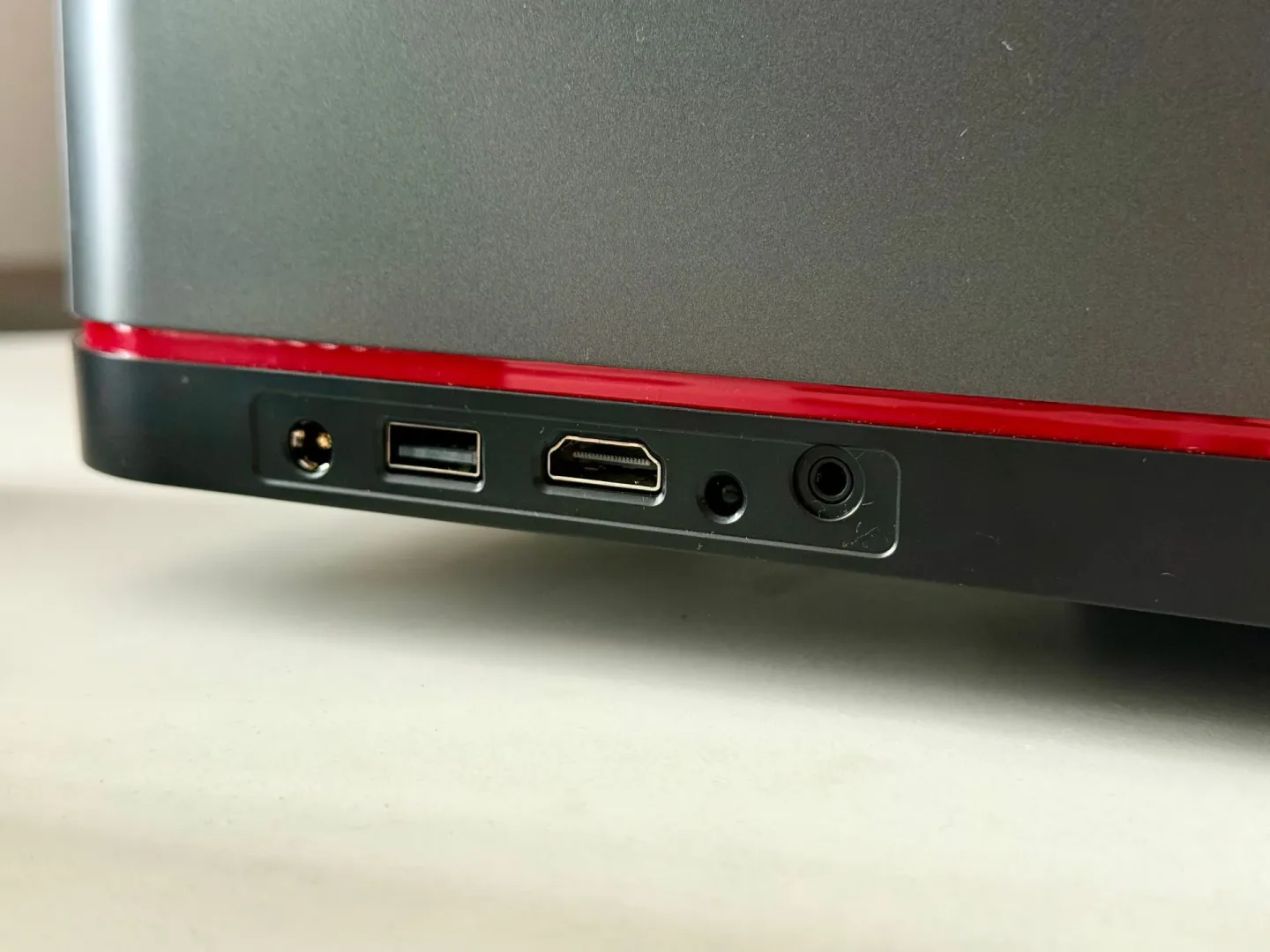 Test ETOE Whale Pro. Projektor Full HD z Androidem.