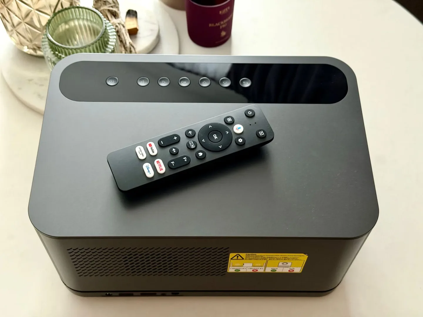 Test ETOE Whale Pro. Projektor Full HD z Androidem.