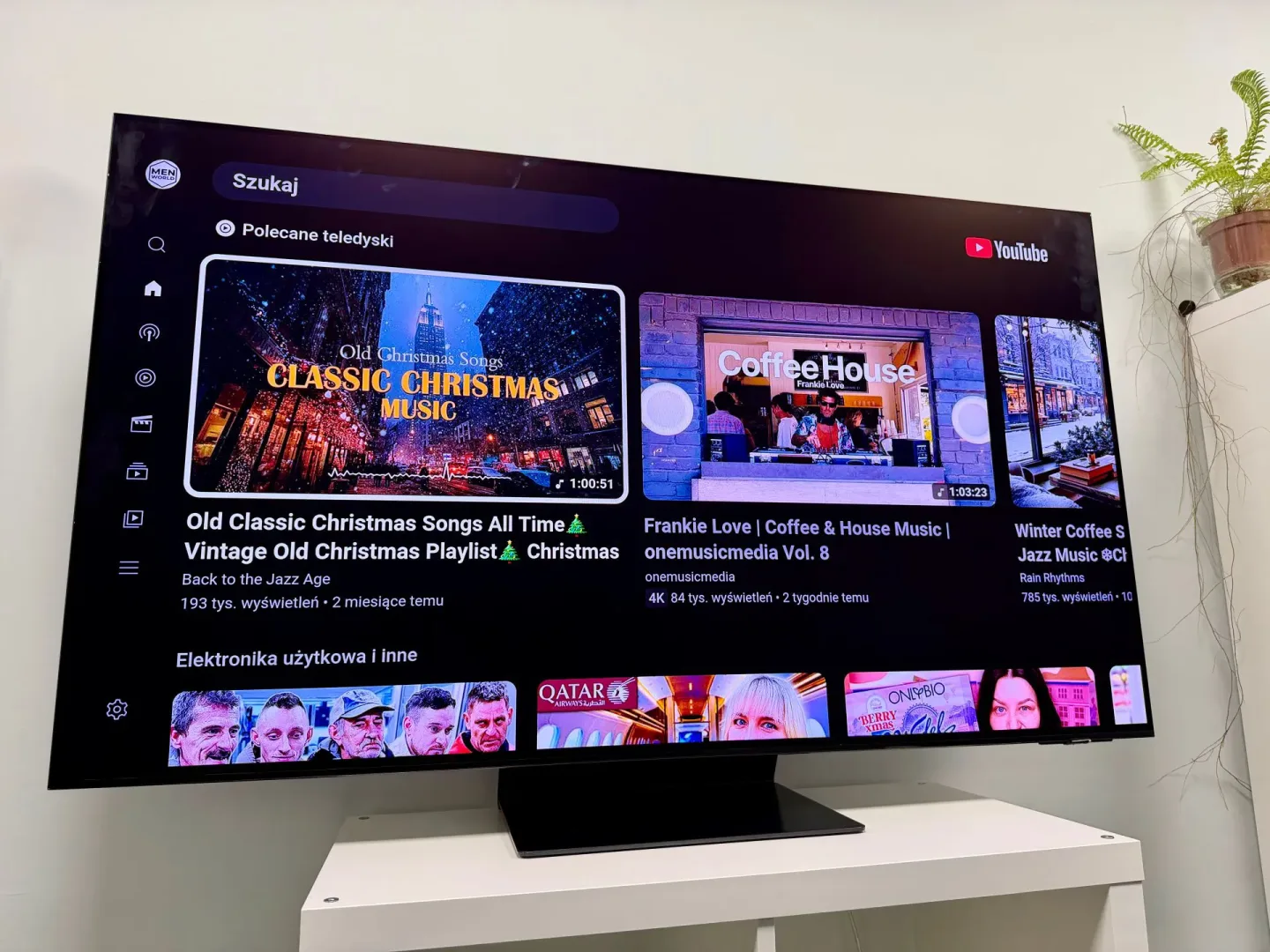 Samsung rozdaje telewizory. Drugi, 42-calowy masz za darmo! Samsung rozdaje telewizory! Na zdjęciu model S95F.