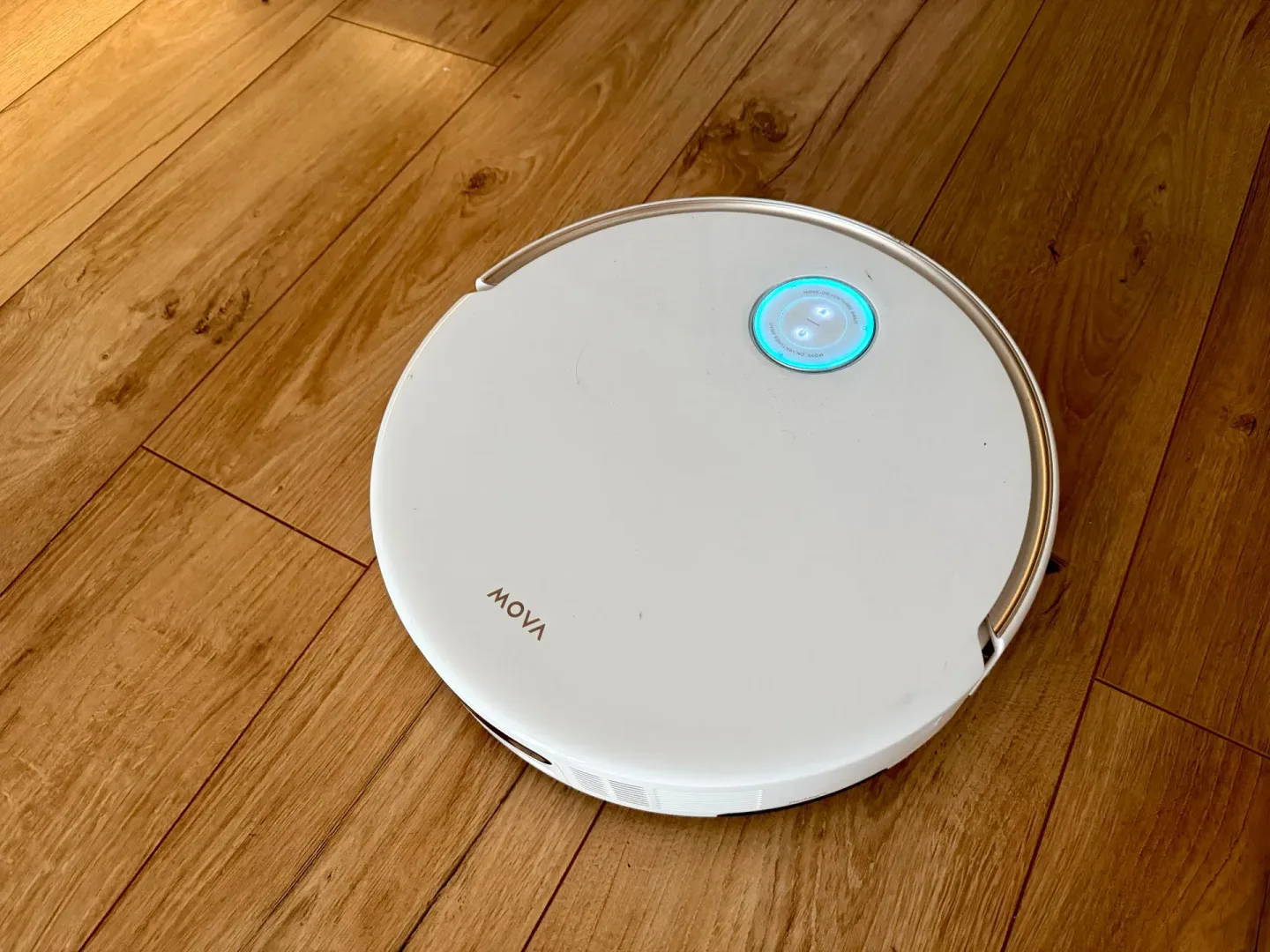 Test MOVA V50 Ultra - robot sprzątający z funkcją mopowania.