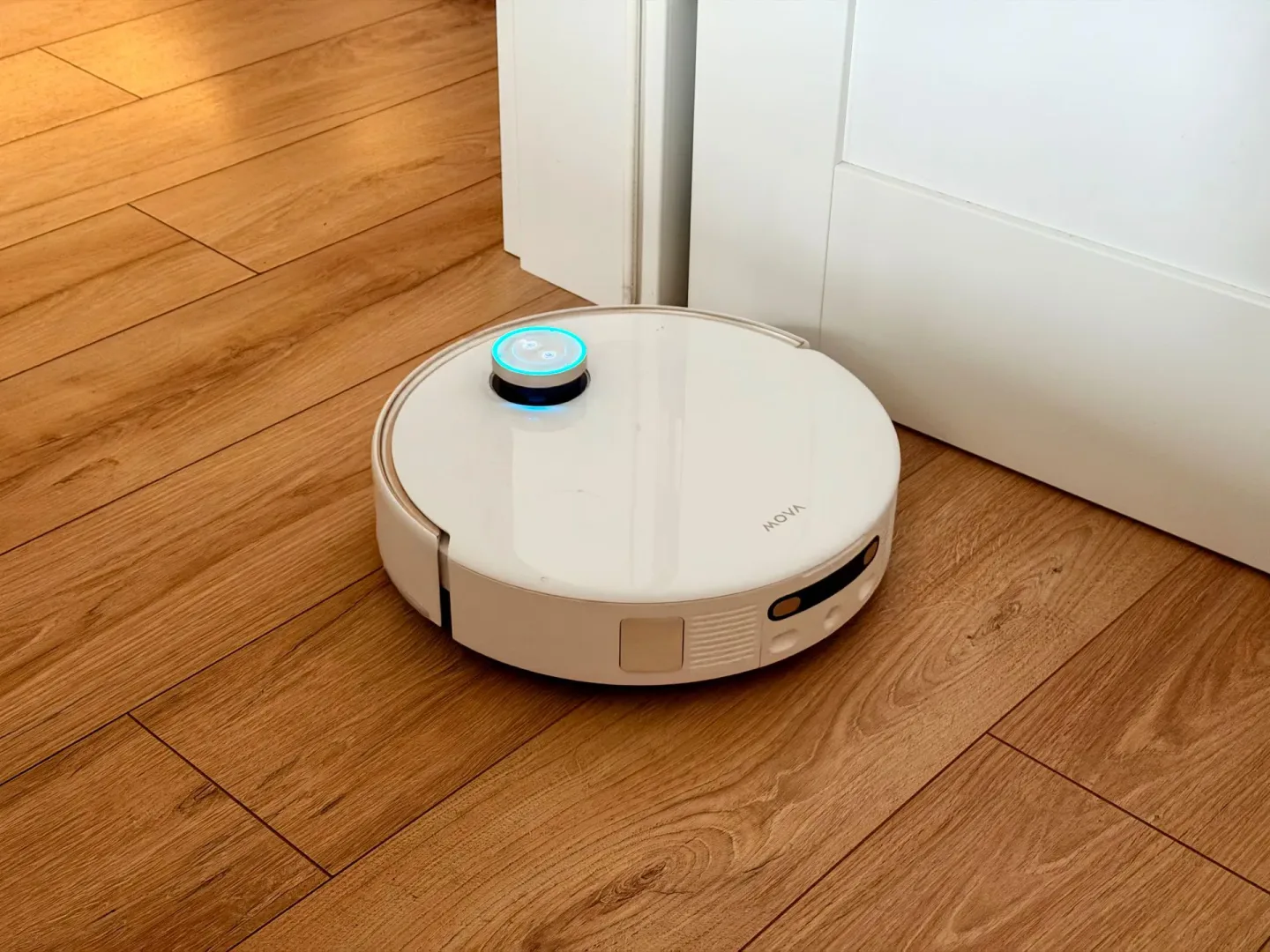 Test MOVA V50 Ultra - robot sprzątający z funkcją mopowania.