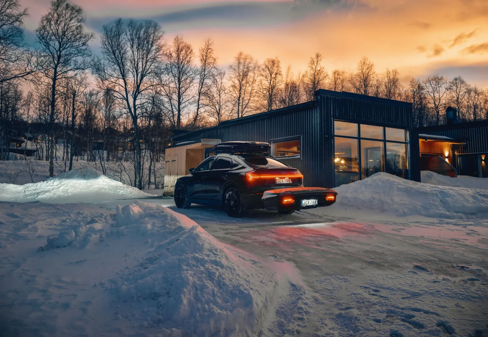 Thule Arcos XL – jeszcze więcej miejsca na każdą wyprawę czyli box bagażowy na hak Thule Arcos X