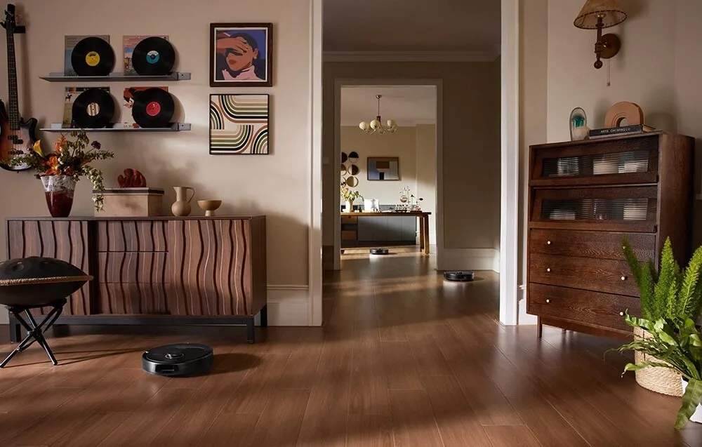 Roborock Black Friday 2025. Na zdjęciu model Qrevo 5AE.