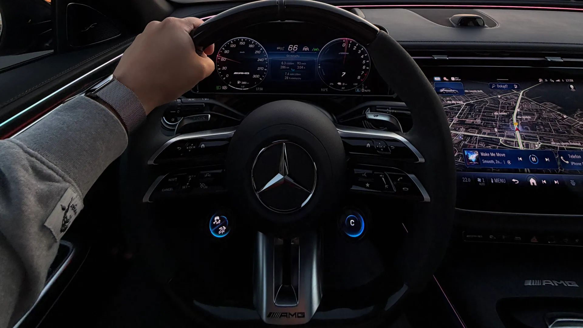 Spotkanie na parkingu? 2000 zł kary! Więzienie za prędkość! Spotkanie na parkingu ze znajomymi? Spodziewaj się kary. Przekraczasz prędkość? Możesz trafić do więzienia! Zmian w prawie może być więcej!