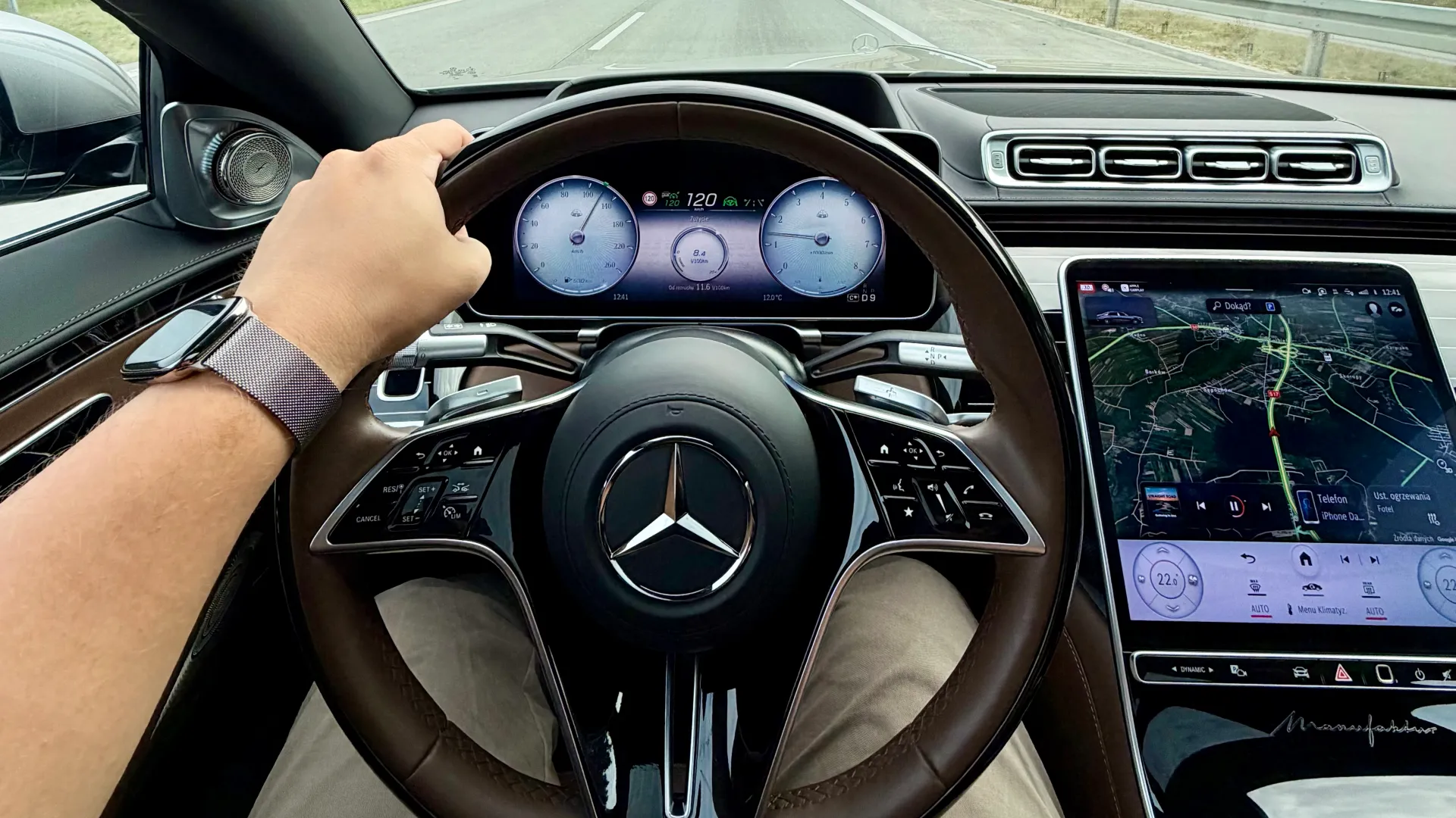 Spotkanie na parkingu? 2000 zł kary! Więzienie za prędkość! Spotkanie na parkingu ze znajomymi? Spodziewaj się kary. Przekraczasz prędkość? Możesz trafić do więzienia! Zmian w prawie może być więcej!