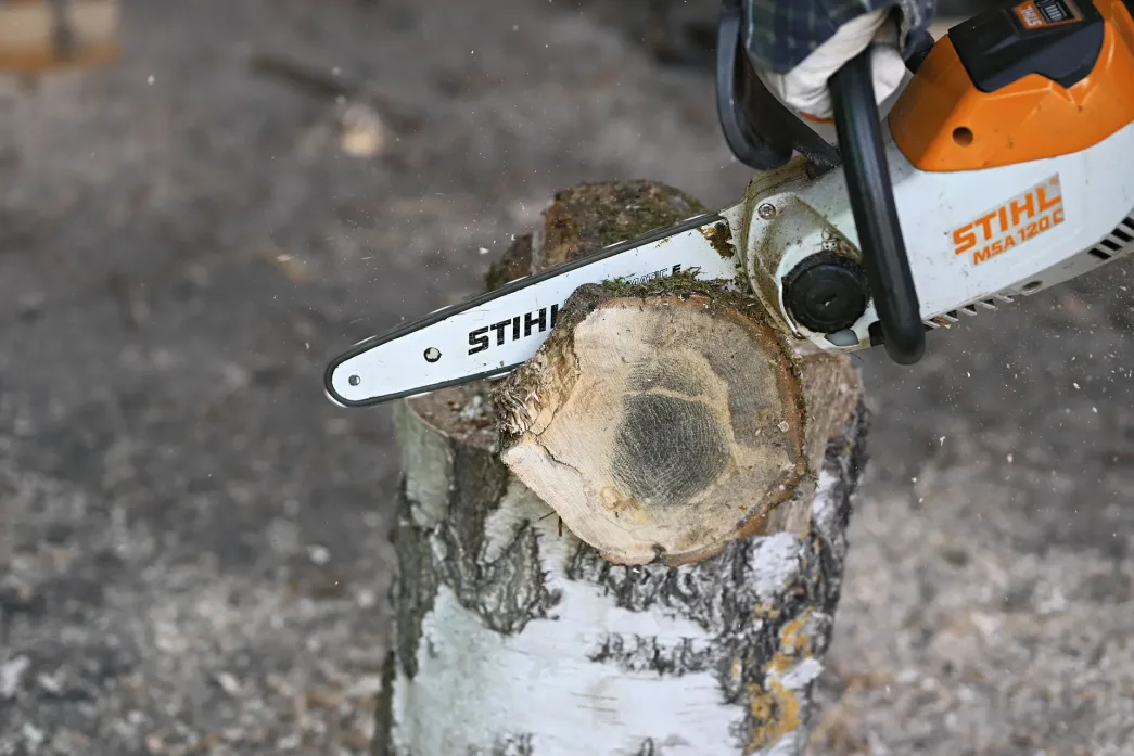 Drewniana choinka - jak zrobić ją samemu? Praktyczny poradnik.