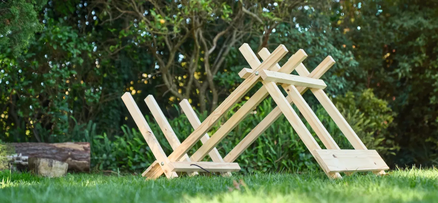 Gotowy koziołek do cięcia drewna.