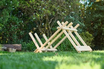 Gotowy koziołek do cięcia drewna.