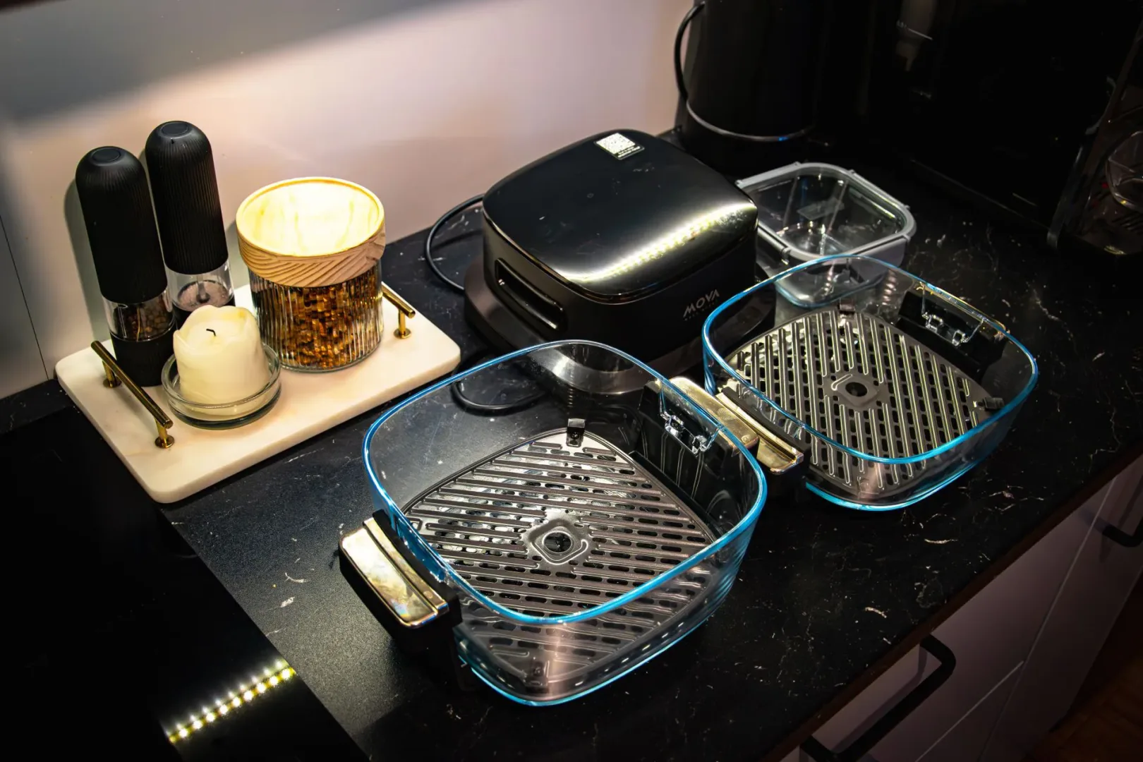 MOVA Aeroglass AF20 Pro. Fot.: Ernest Dragan / MenWorld.pl.