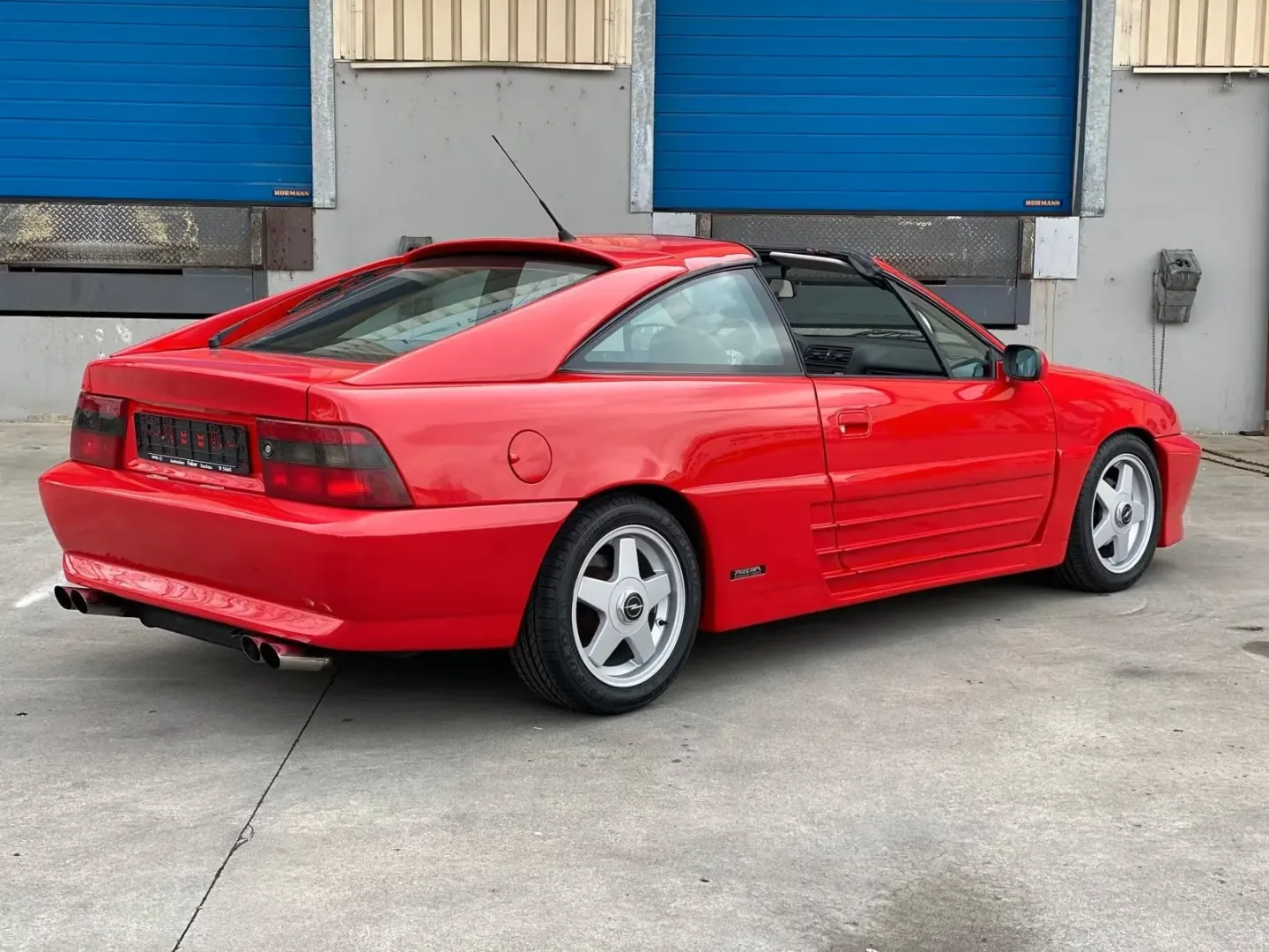 Opel Calibra Piecha Targa. Fot.: Mobile.de.