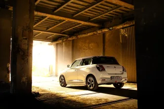 Suzuki Swift 1.2 DualJet mild Hybrid 2WD 5MT Elegance.