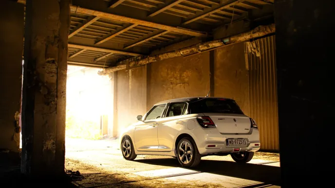 Suzuki Swift 1.2 DualJet mild Hybrid 2WD 5MT Elegance.