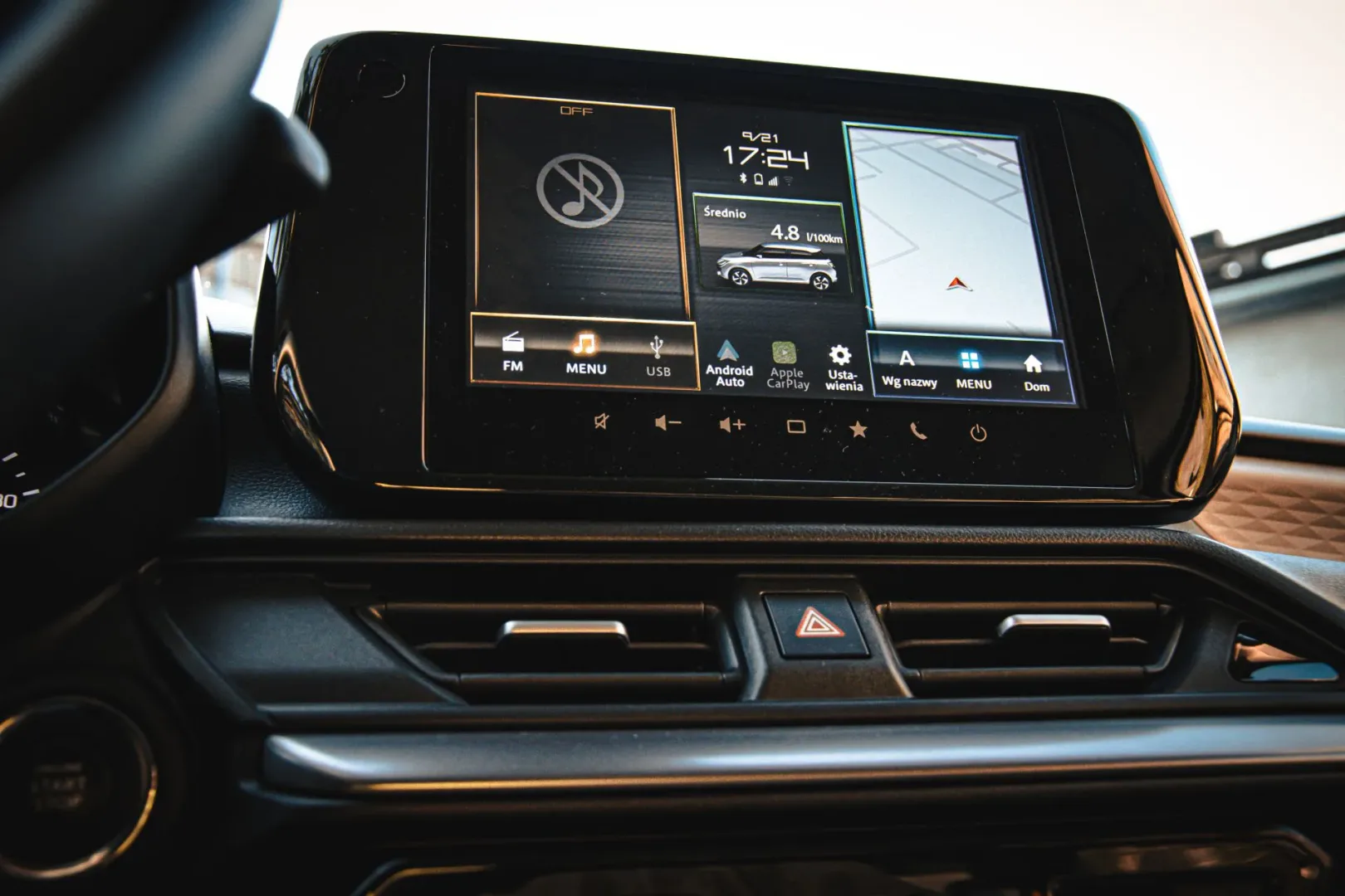 10 mln Suzuki Swift na drogach! Dlaczego jest tak popularny? Suzuki Swift 1.2 DualJet mild Hybrid 2WD 5MT Elegance.