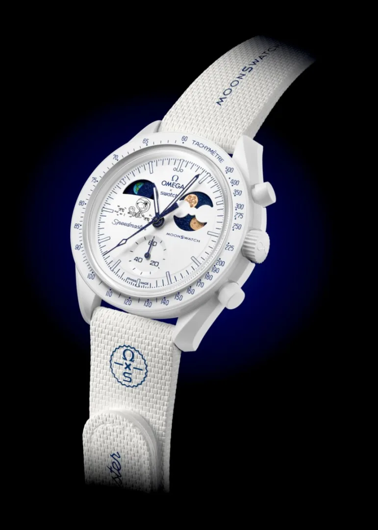 Mission to Earthphase Moonshine Gold