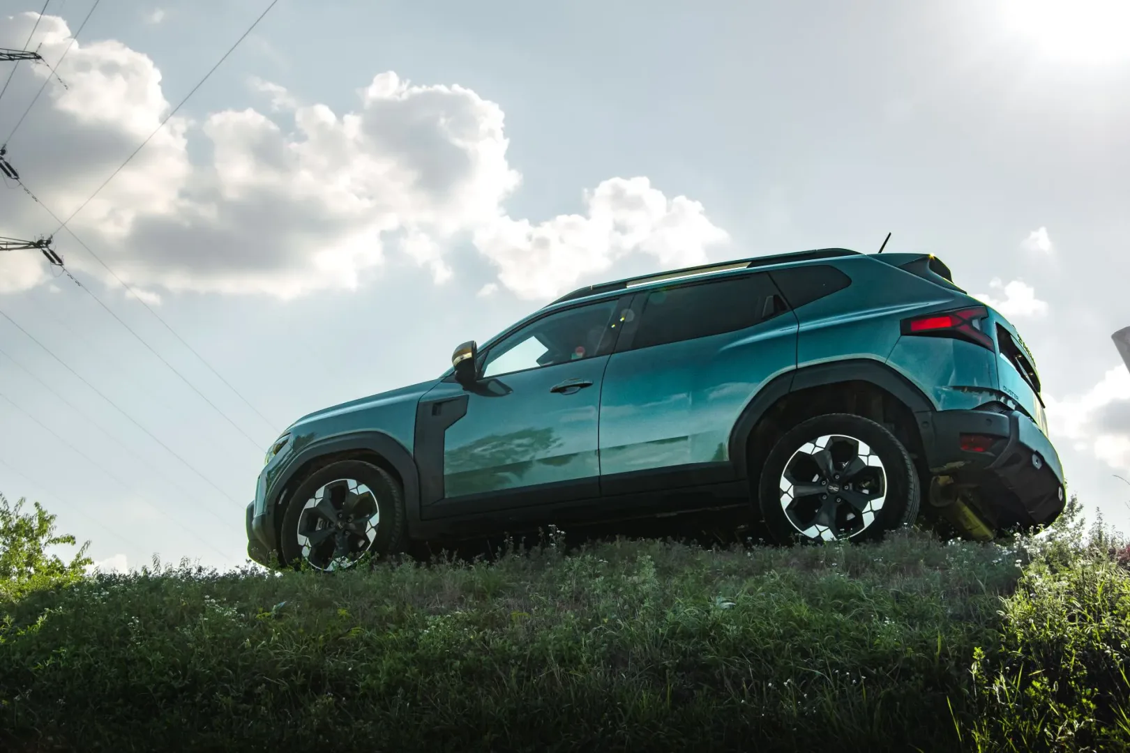 Hybrydowa Dacia Duster Extreme. Fot.: Ernest Dragan / MenWorld.pl.