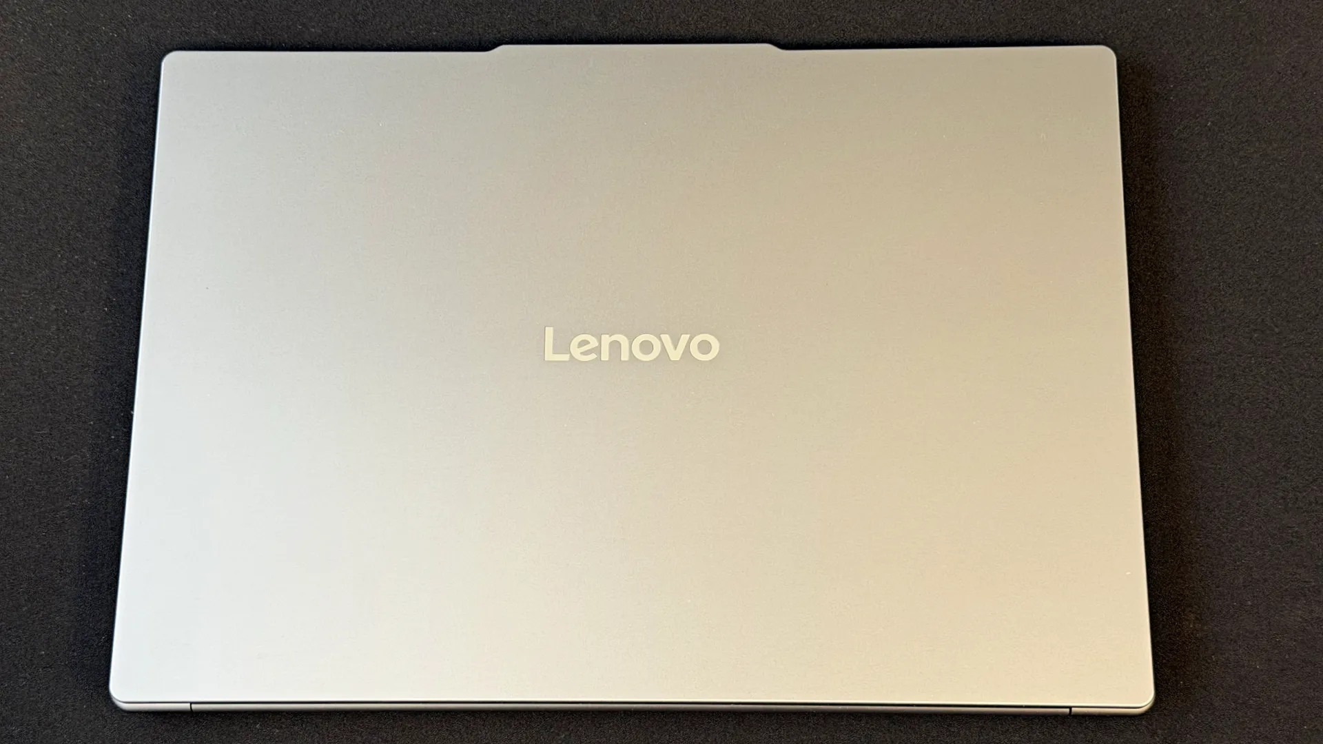 Lenovo Yoga Slim 7i Aura Edition Gen 10. Lepszy od konkurencji? Lenovo Yoga Slim 7i Aura Edition Gen 10.