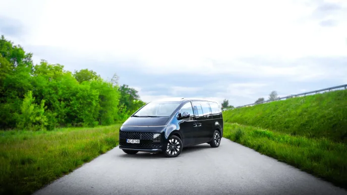 Hyundai Staria 1.6 T-GDI HEV 2025. Fot.: Ernest Dragan / MenWorld.pl.