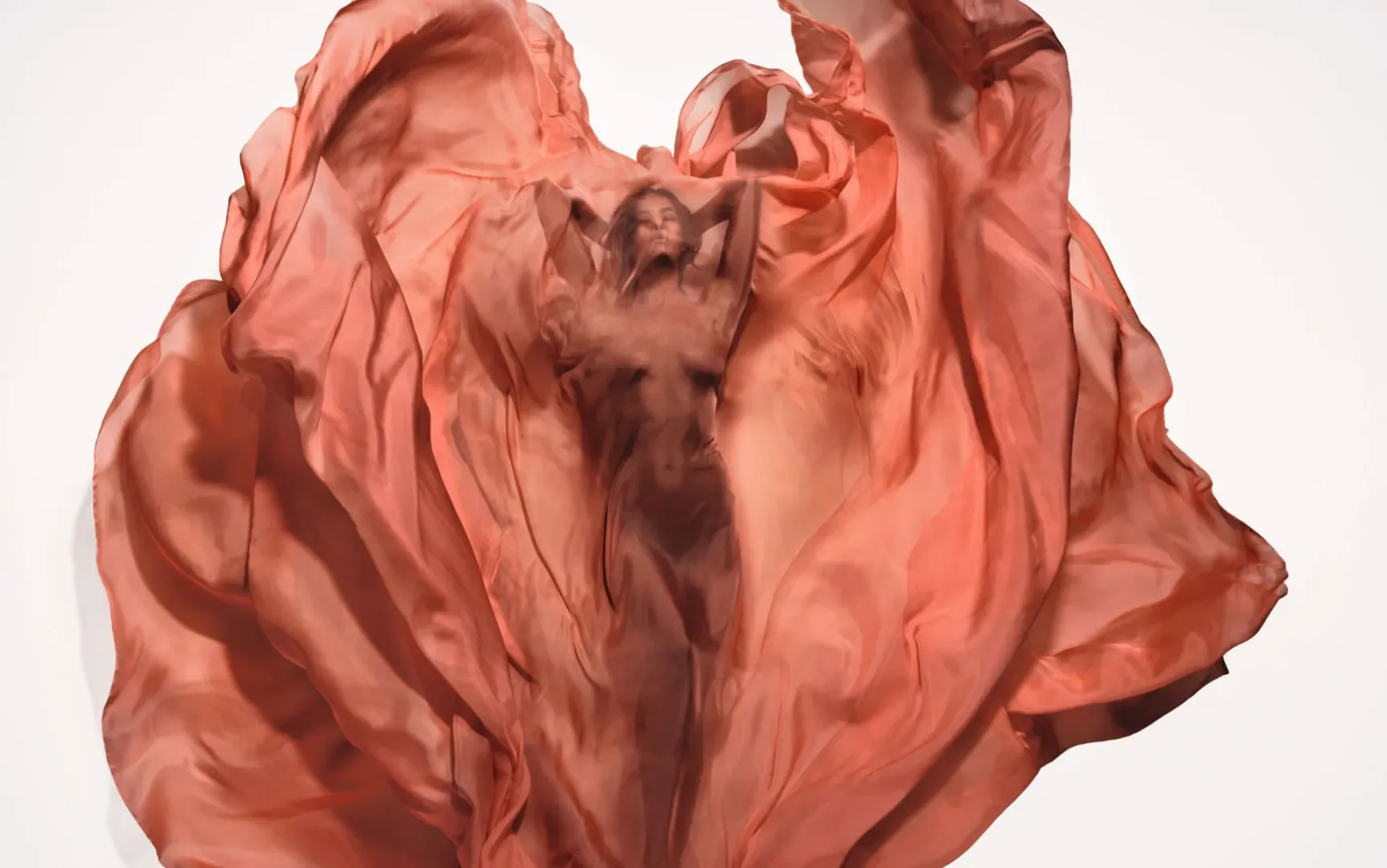 Pirelli rozpala wyobraźnię. Kalendarz „Elements” bez cenzury Kalendarz Pirelli 2026 "Elements". Na zdjęciu Irina Shayk.