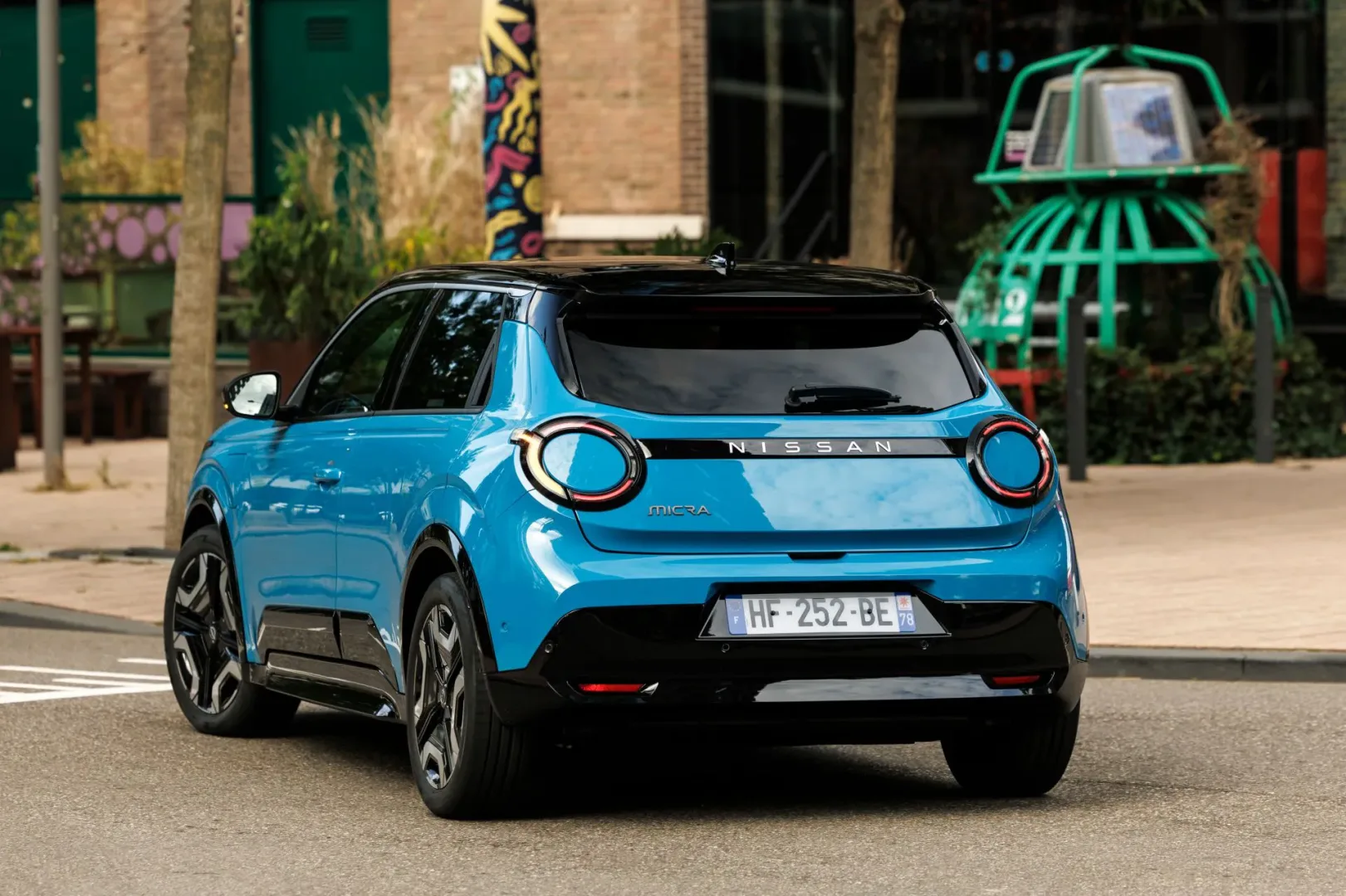 Nowy elektryczny hatchback - Nissan Micra.