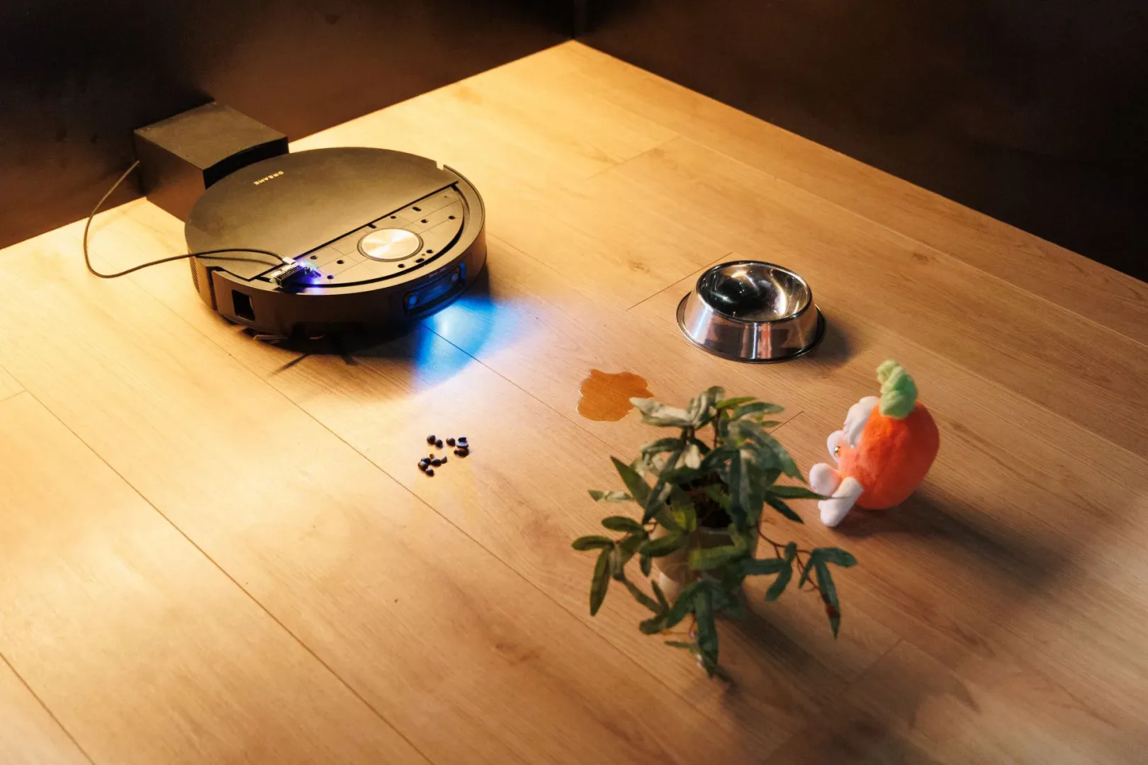 Dreame X60 Ultra - ma niecałe 8 cm wysokości