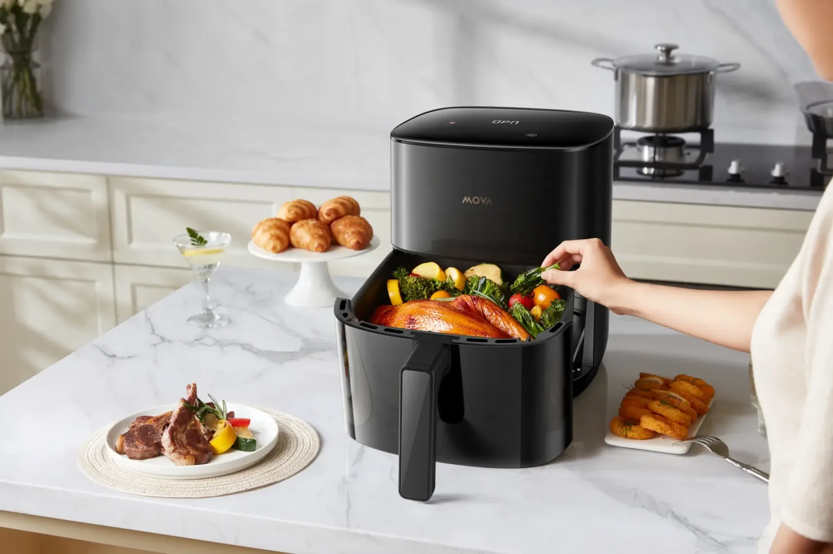 Frytkownica beztłuszczowa MOVA FD10s Pro.