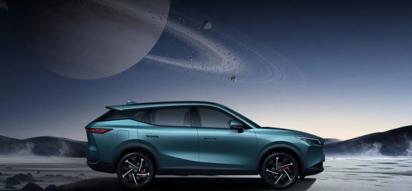 OMODA 7 Super Hybrid.