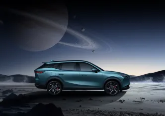 OMODA 7 Super Hybrid.