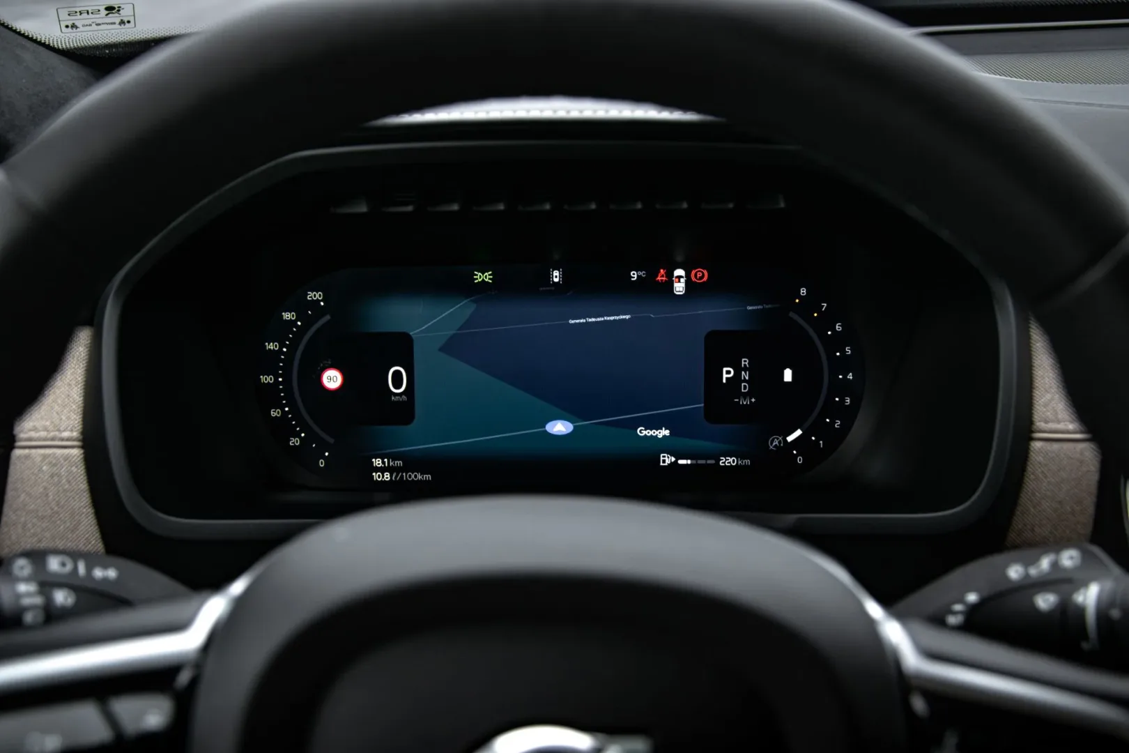 Volvo XC90 B5. SUV dla tych, którzy nie muszą nic udowadniać Volvo XC90 II 2.0 B5 Mild Hybrid 250 KM. Fot.: Ernest Dragan / MenWorld.pl.