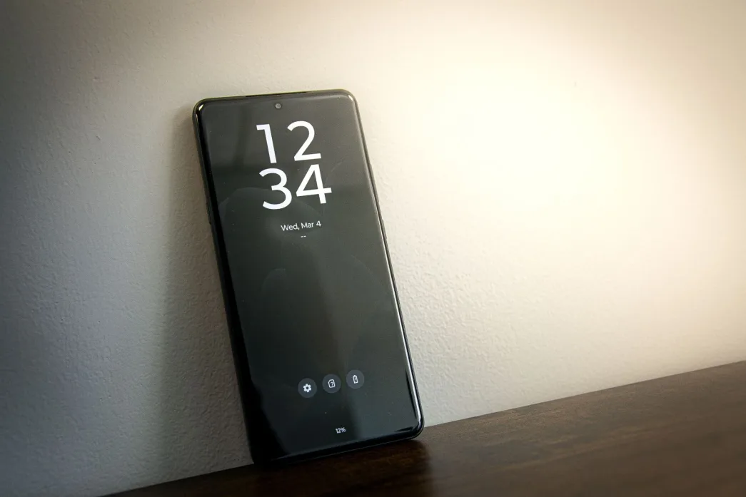 Smartfon Motorola Signature.
