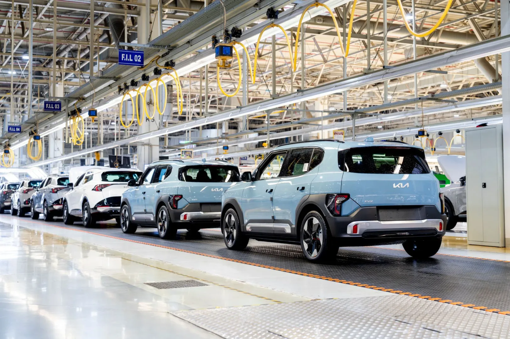 Kia EV2, elektryk z Europy wchodzi do gry. Cena zaskakuje Kia EV2 w zakładzie Kia Slovakia w Żylinie