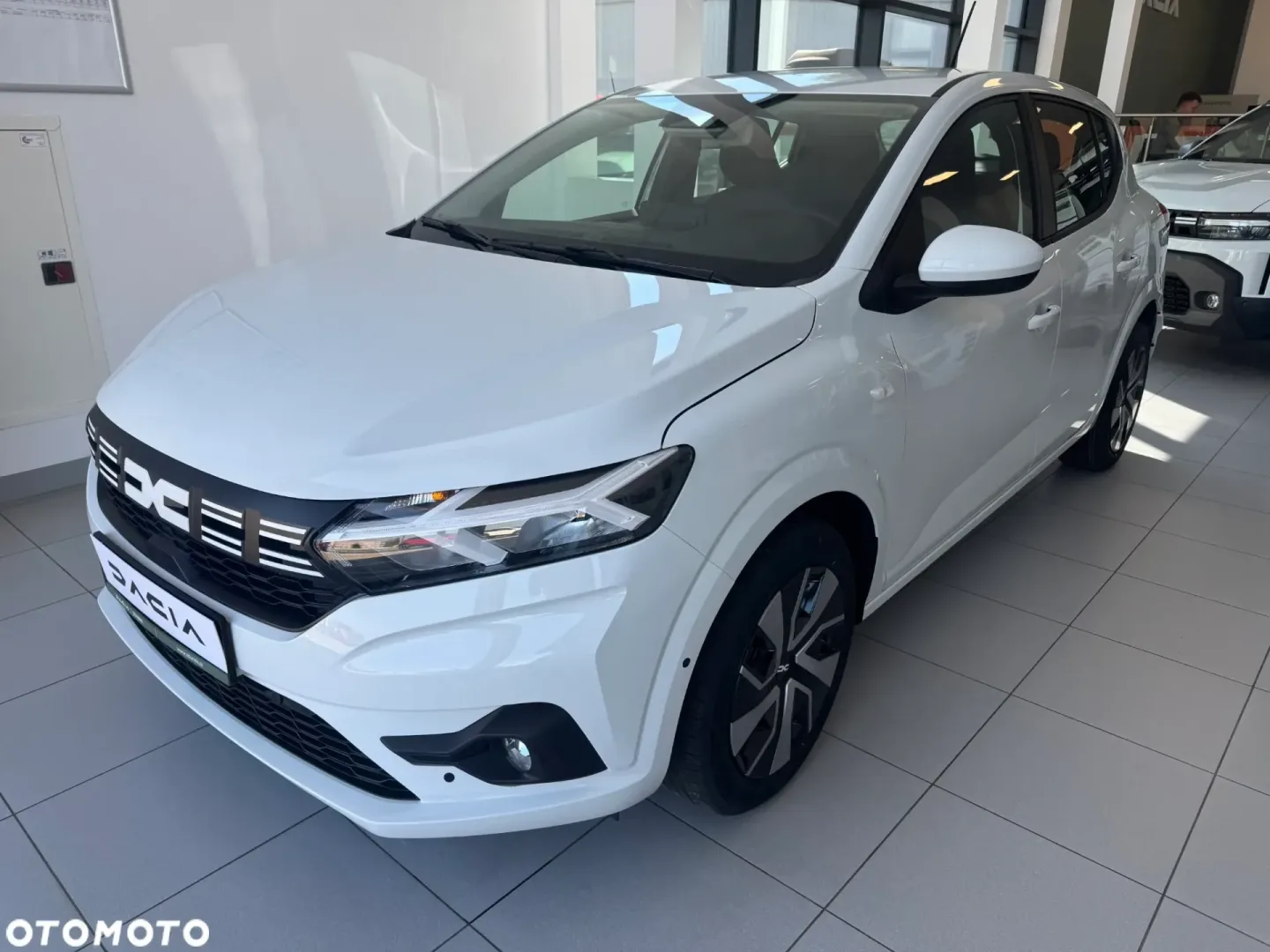 Nowy Volkswagen Polo za 64 300 zł, a to nie najtańsze auto! Dacia Sandero 1.0 TCe w odmianie Expression