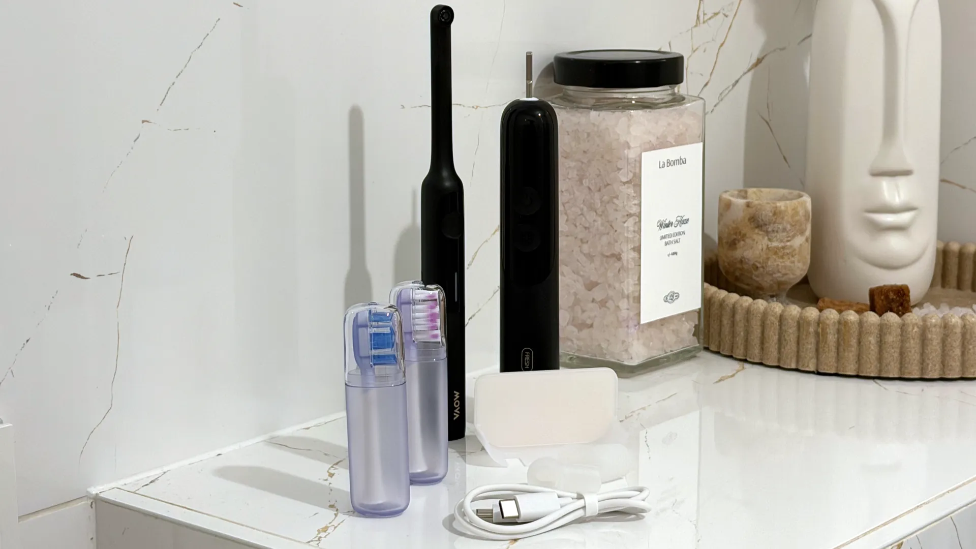 MOVA Fresh 20 Sensus ma kamerę. Pokaże czy źle myjesz zęby Szczoteczka do zębów MOVA Fresh 20 Sensus