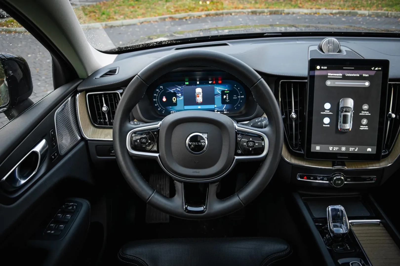 2026 Volvo XC60 T6 AWD 350 KM Ultra. Fot.: Ernest Dragan / MenWorld.pl.