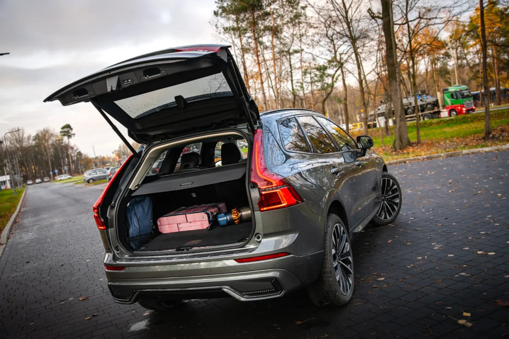 2026 Volvo XC60 T6 AWD 350 KM Ultra. Fot.: Ernest Dragan / MenWorld.pl.